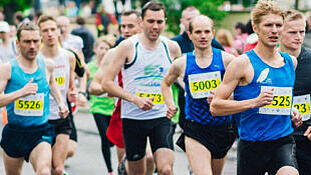 Läufer beim Wettbewerb Altstadtlauf